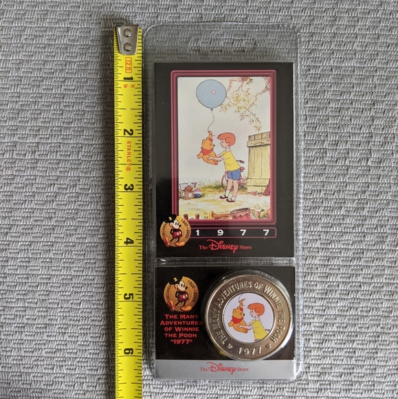 Disney Decades Coin #20 - Picture 12 of 13